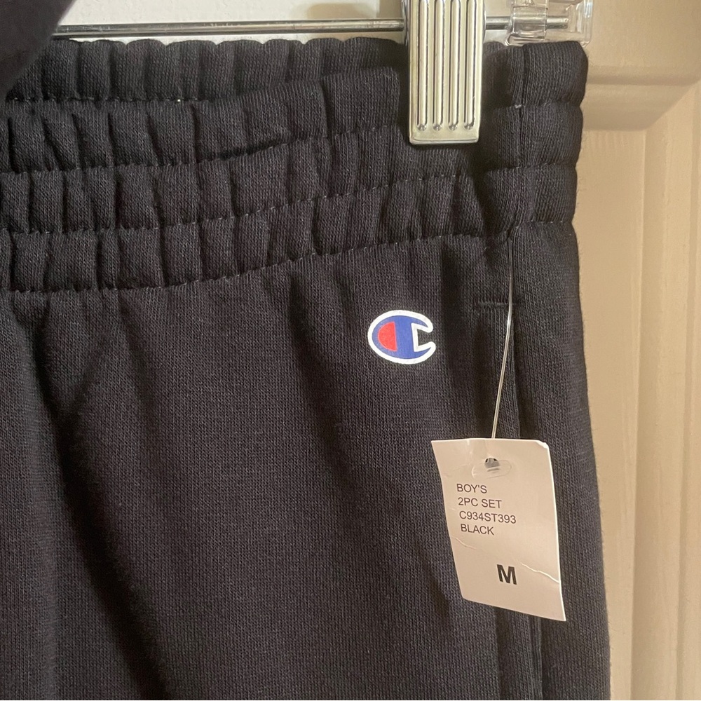 (NLA) Ⓜ️ Champion Kids Black and Red Jogger Set Size Medium - Picture 3 of 5